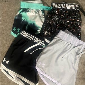 Girls UA shorts size Med